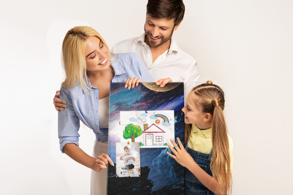 Kurken prikbord met ruimtelandschap met planeten en wolken