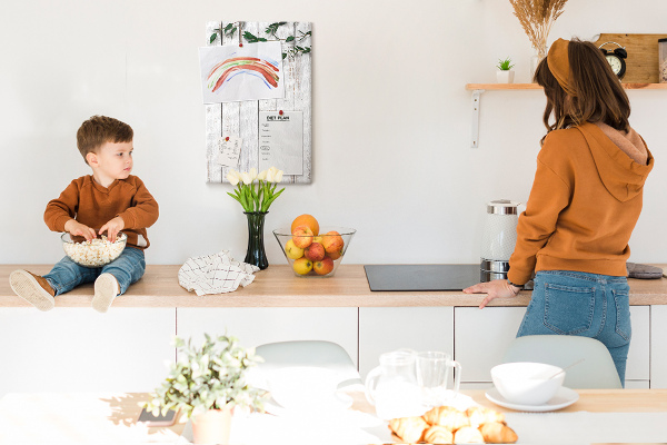 Kurken memobord rustieke planken met delicate takken