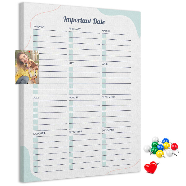 Kurk memobord maandplanner met kleurrijke accenten