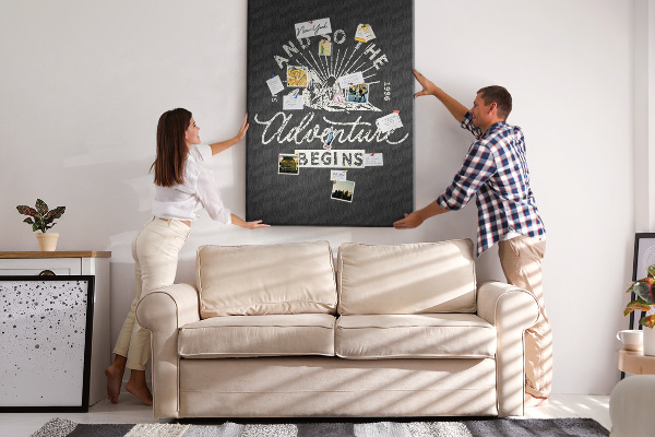 Kurken memobord met vintage bergen en avontuur thema