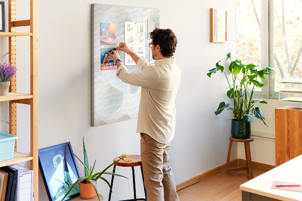 Memobord van kurk met print van abstracte witte bollen