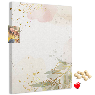 Kurk prikbord met fijne blaadjes op een pastelkleurige achtergrond