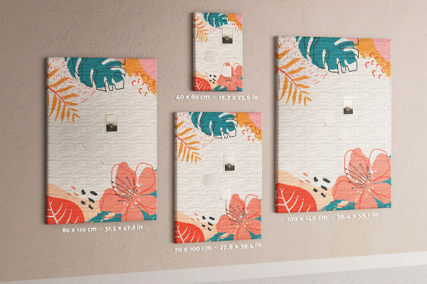 Kurken memobord met een print van tropische bladeren en bloemen in pasteltinten