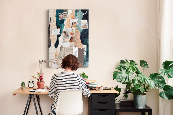Kurken memobord met abstracte kleurgolven in zachte tinten