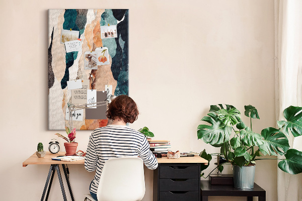 Kurken memobord met abstracte kleurgolven in zachte tinten