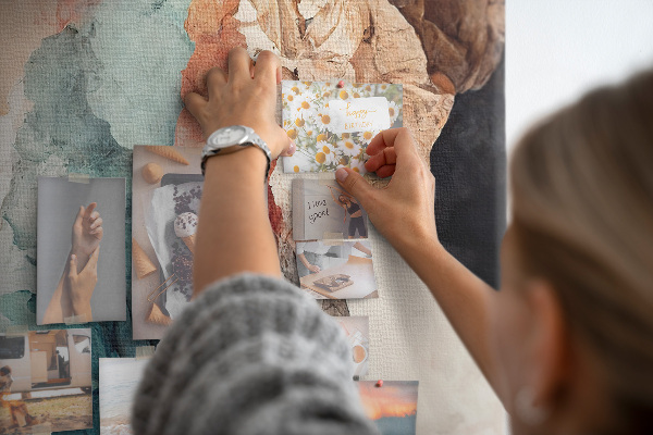 Kurk met bedrukking abstracte vormen in pastelkleuren