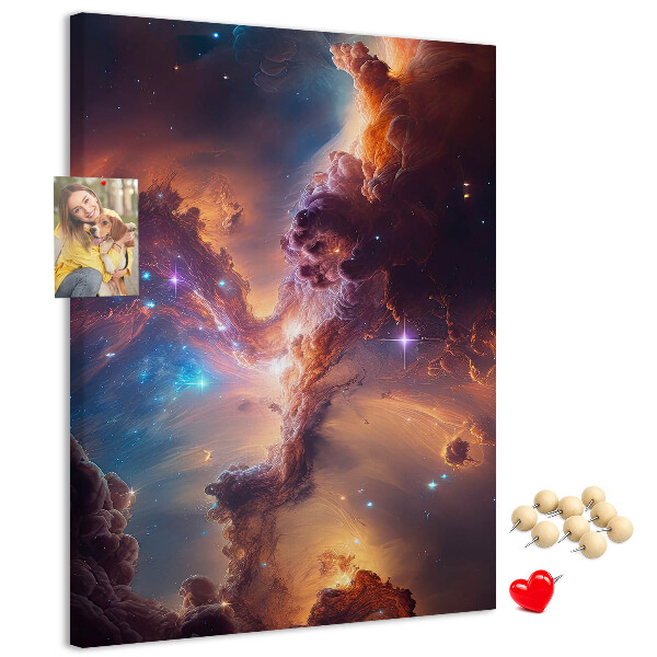 Memobord van kurk met motief van een kleurrijk sterrenstelsel