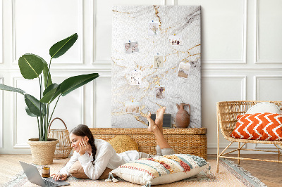 Prikbord van kurk in elegant marmer met gouden aderen