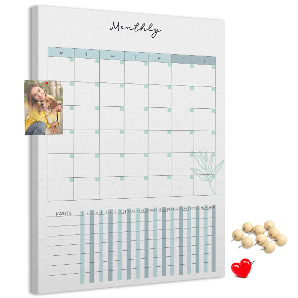 Kurken memobord met maandelijkse planning en bloemenprint