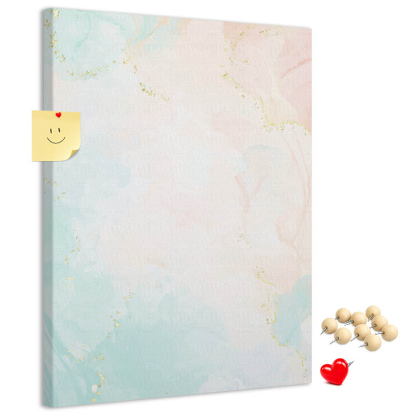 Kurken prikbord met fijn stippenpatroon in pastelkleuren en gouden accenten