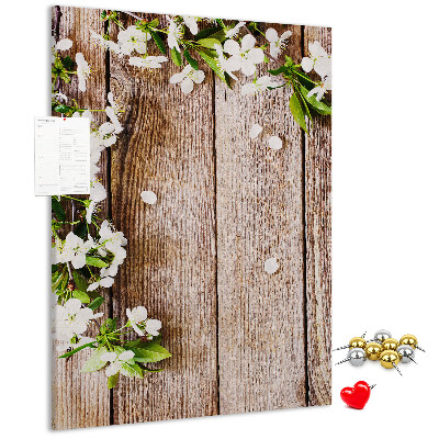 Kurk met print bloemen op een achtergrond van houten planken