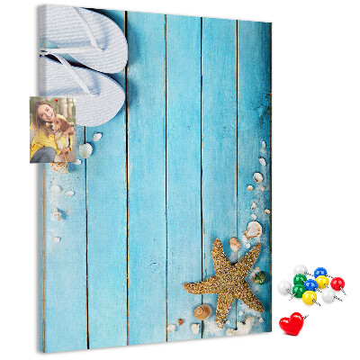Strandslippers met eigen bedrukking op een blauw board