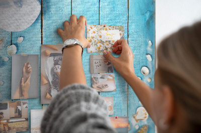 Strandslippers met eigen bedrukking op een blauw board