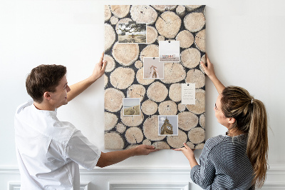 Kurken memobord met houten frame in een natuurlijke opstelling
