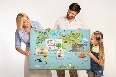 Kurkbord kleurrijke wereldkaart met dieren en continenten