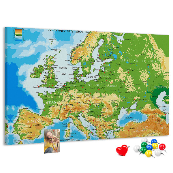 Kurk prikbord met een kaart van Europa en geografische aanduidingen