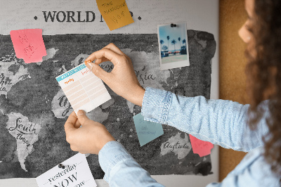 Kurkbord wereldkaart in grijstinten