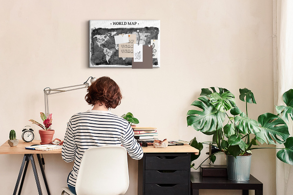Kurkbord wereldkaart in grijstinten
