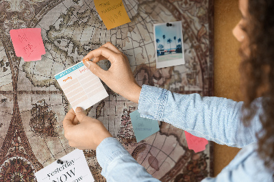 Kurk prikbord oude wereldkaart met nautische motieven