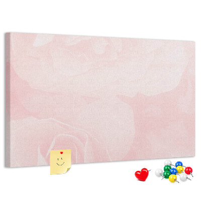 Kurkbord met een achtergrond van fijne roze rozen