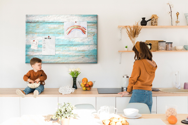 Kurk prikbord houten plank in verschillende blauwtinten