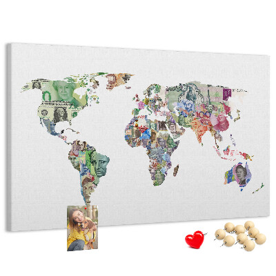 Kurkbord met een wereldkaart van bankbiljetten