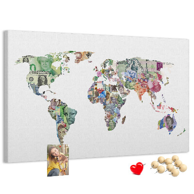 Kurkbord met een wereldkaart van bankbiljetten