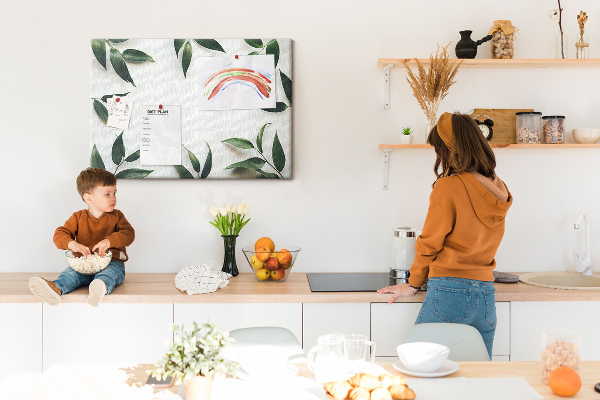 Prikbord met een delicate en minimalistische bladerenprint