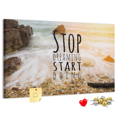 Kurk prikbord met een motief dat inspireert tot activiteiten aan zee