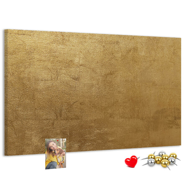 Kurk prikbord met een gouden textuur in een minimalistische stijl