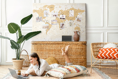 Kurkbord wereldkaart met locatieaanduidingen
