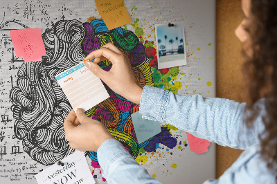 Kurk prikbord met hersenen en creativiteit in kleurrijke harmonie