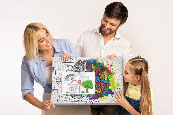 Kurk prikbord met hersenen en creativiteit in kleurrijke harmonie