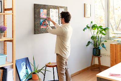 Prikbord met roestig oppervlak en blauwe accenten