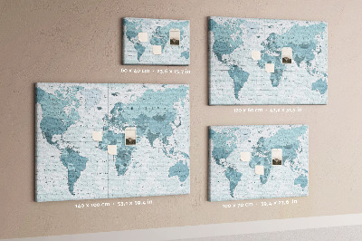 Prikbord wereldkaart in verschillende blauwtinten
