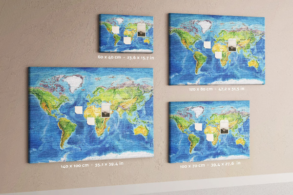 Kurkbord wereldkaart in pastelkleuren