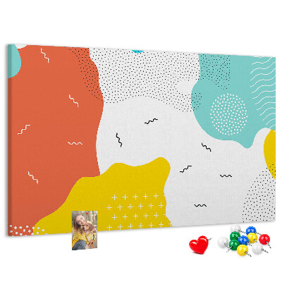 Prikbord met kleurrijke abstracte vormen en patronen