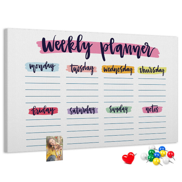 Kurkbord weekplanner met kleurrijke accenten