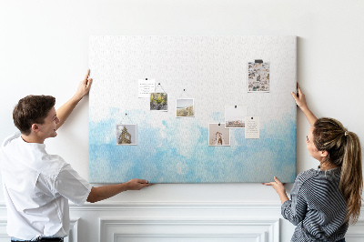 Prikbord met een achtergrond van fijne blauwe aquarelgolven
