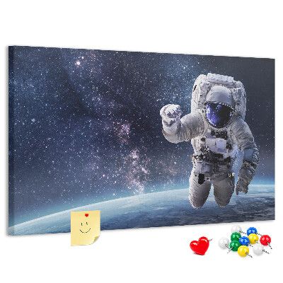 Kurken prikbord met astronaut in de ruimte