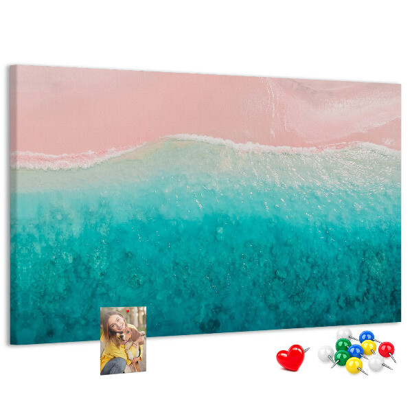 Prikbord oceaangolven op een roze achtergrond