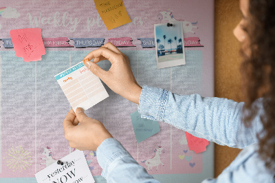 Kurk prikbord weekplanner met kleurrijke eenhoorns