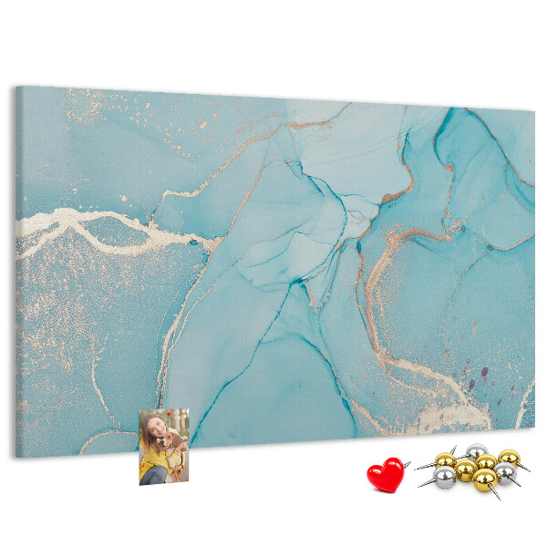Prikbord met blauw marmerpatroon en fijne adertjes