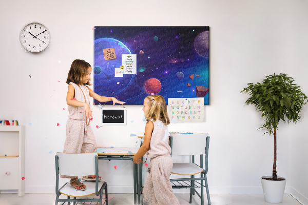 Prikbord ruimtelandschap met planeten en asteroïden