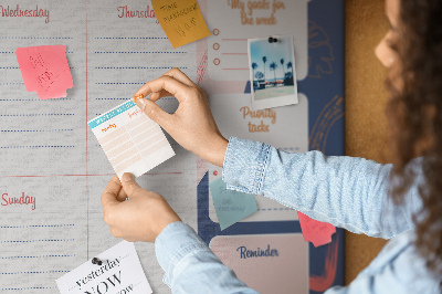 Wekelijkse planner met een kleurrijk plantenmotief