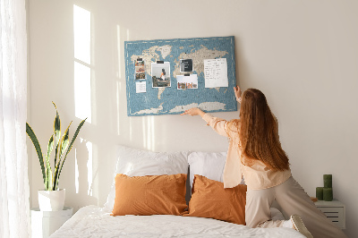 Prikbord oude wereldkaart met een delicate achtergrond