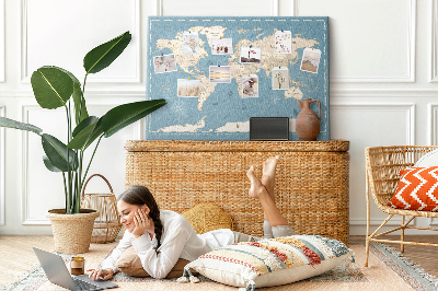 Prikbord oude wereldkaart met een delicate achtergrond