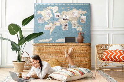 Prikbord oude wereldkaart met een delicate achtergrond