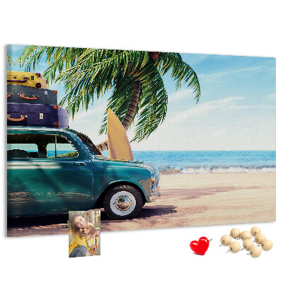Kurken prikbord voor een vakantietrip naar de kust met de auto