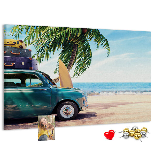 Kurken prikbord voor een vakantietrip naar de kust met de auto